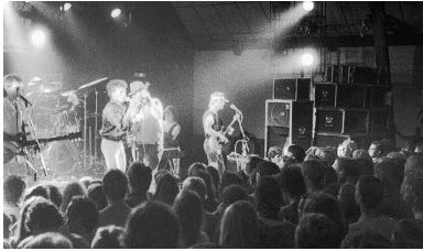 Provinzfestival The Touch in Scheune